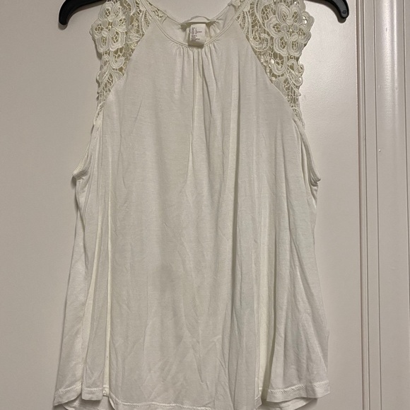 Women’s shirt lot size Large - Picture 6 of 10